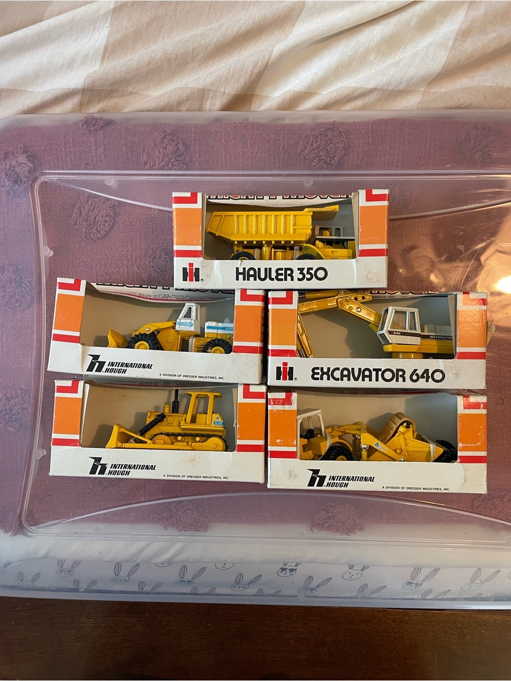 1/64 mighty movers